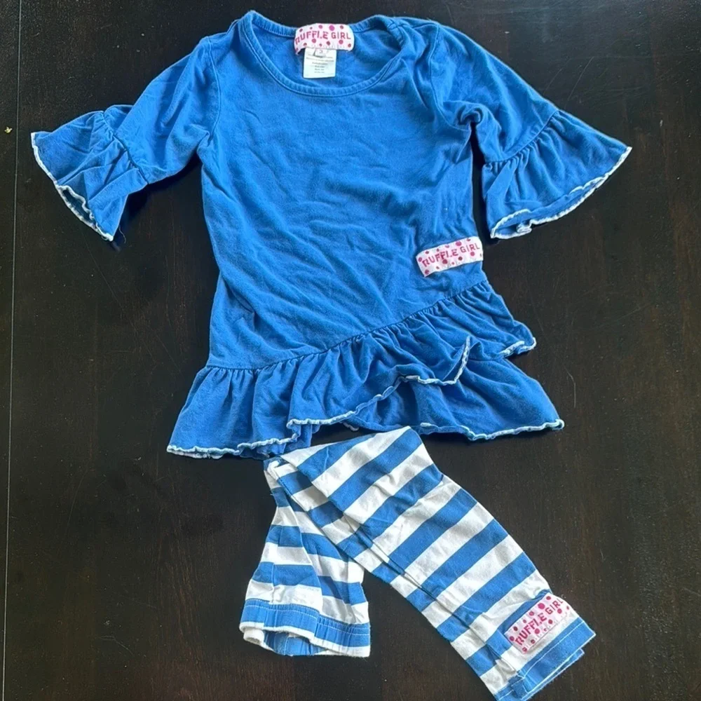 Blue and White Sporty Matching Set with Clean Lines